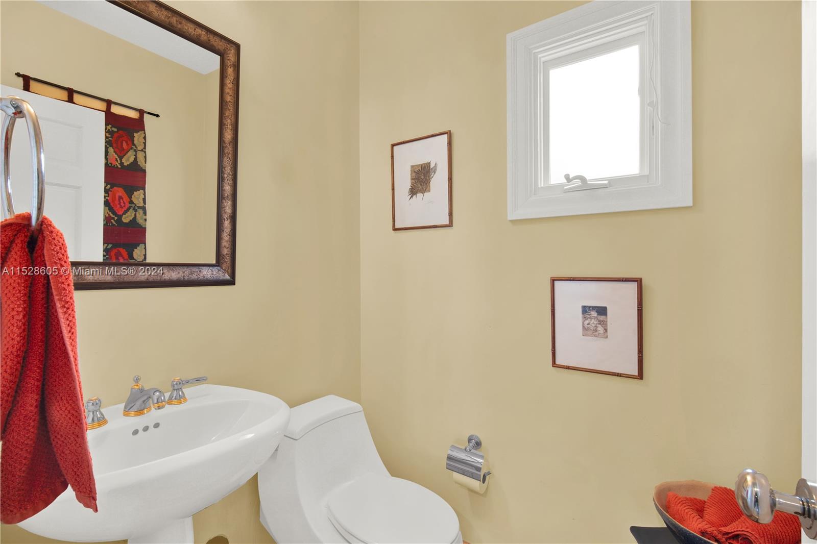DEERING BAY CLUB VILLAS - Residential