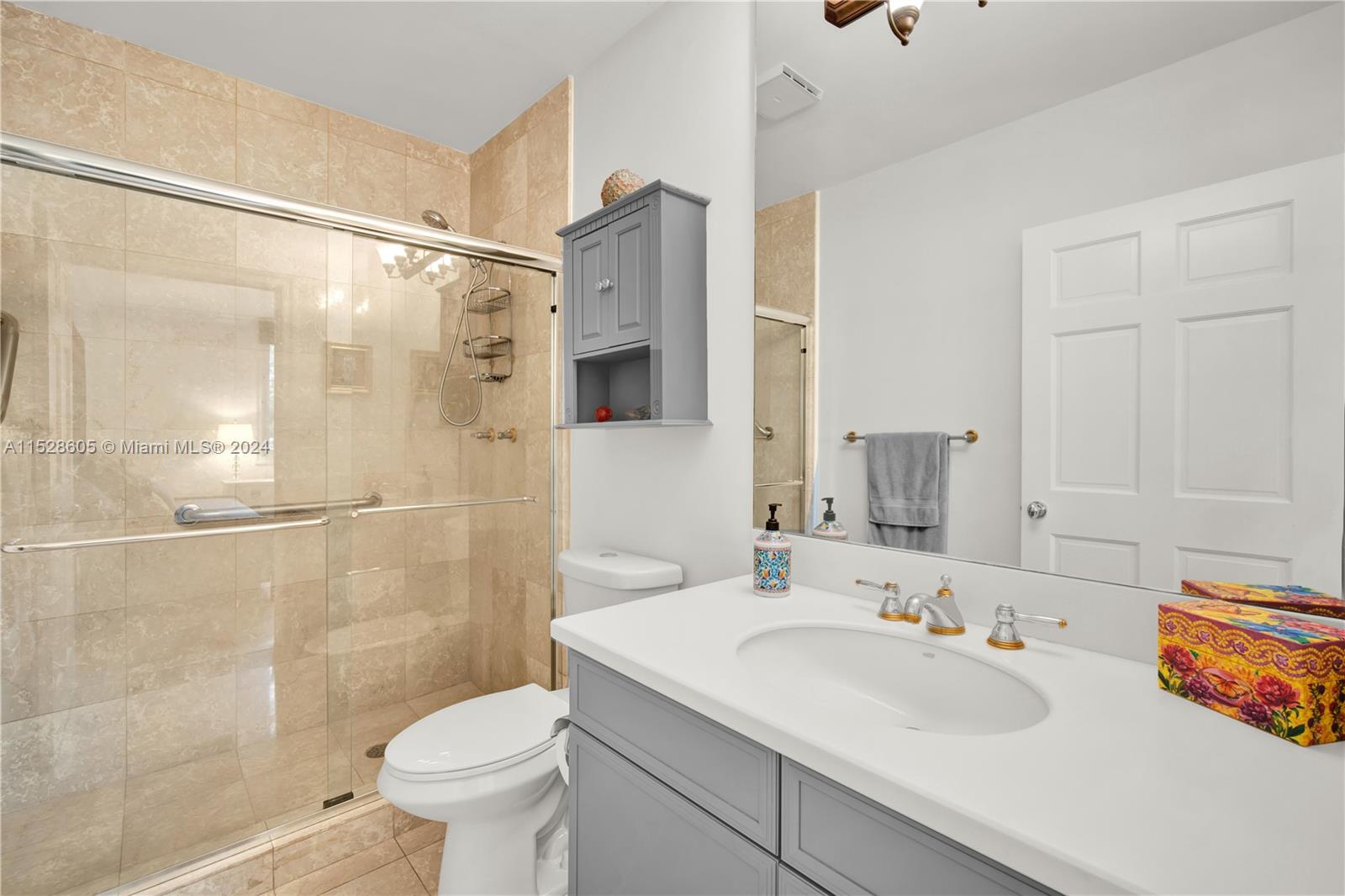 DEERING BAY CLUB VILLAS - Residential