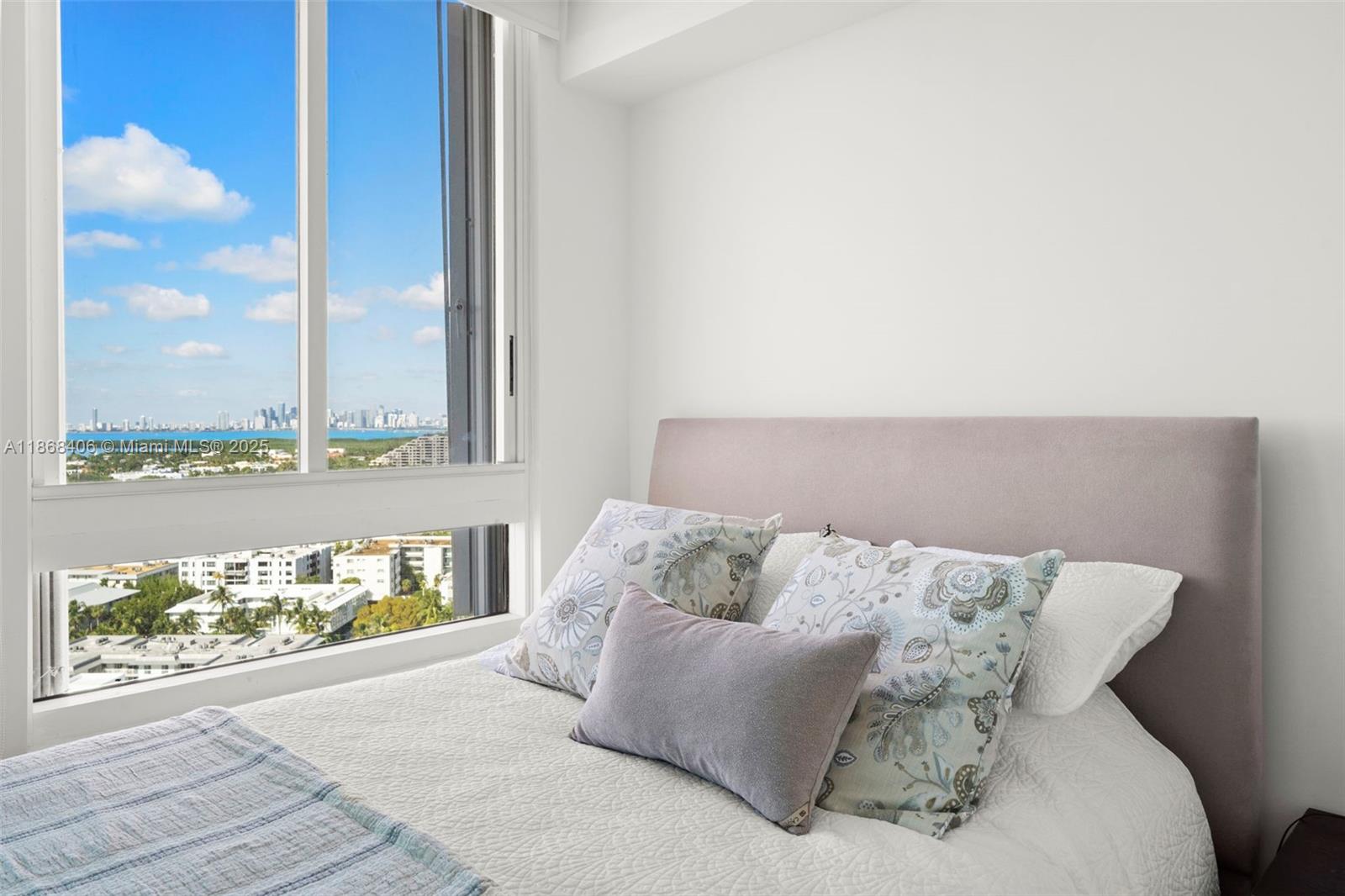 CLUB TOWER THREE CONDO - Residential Lease