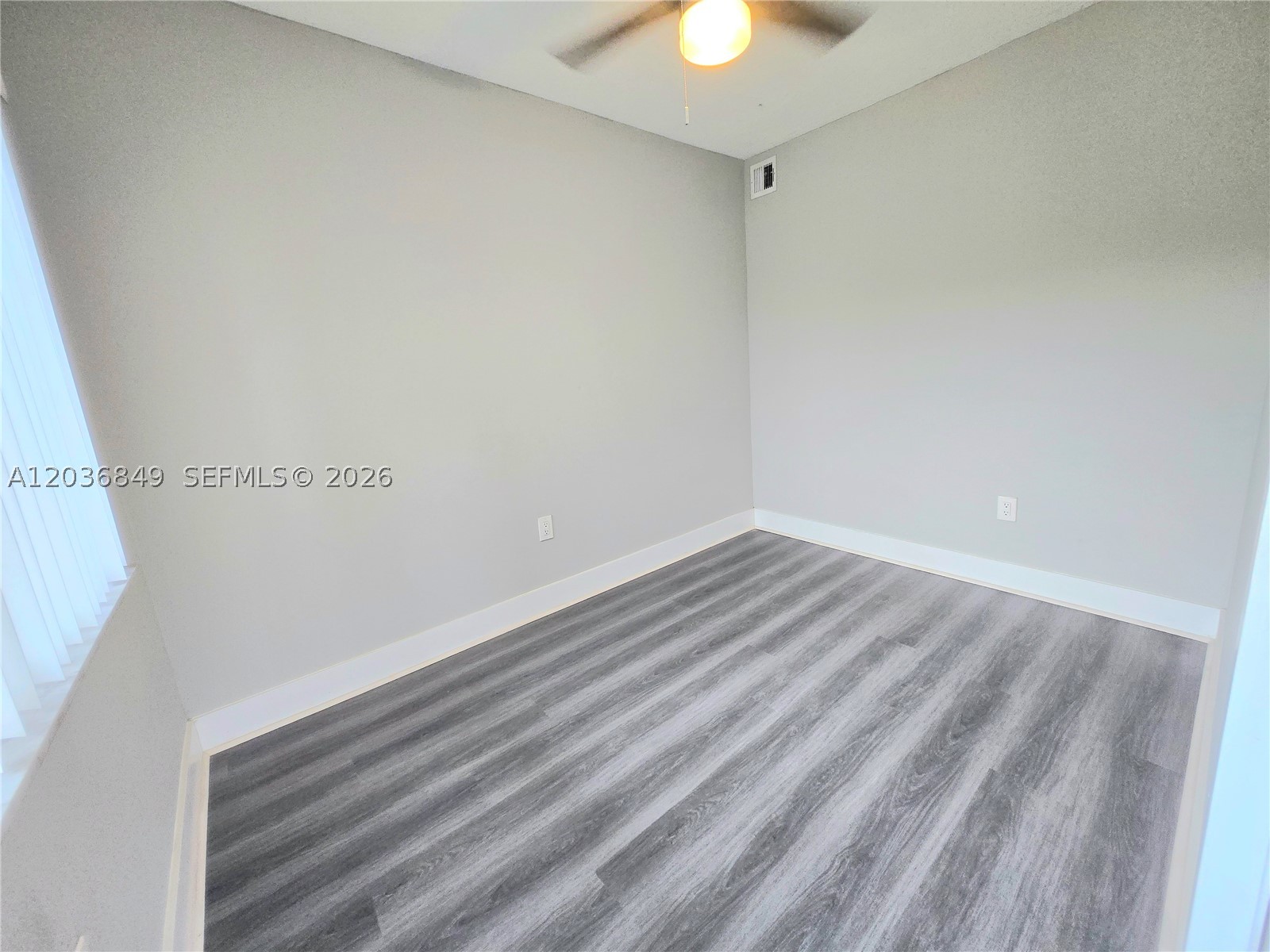 LAUDERDALE - Residential Lease