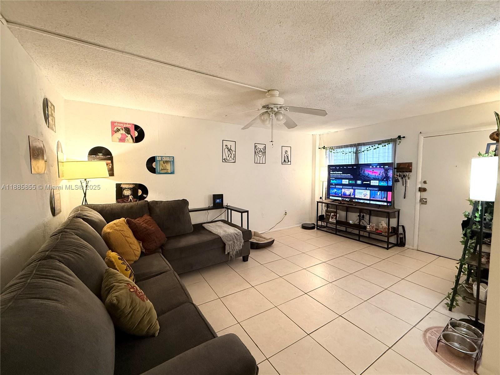 TWIN TOWERS CONDO - Residential Lease