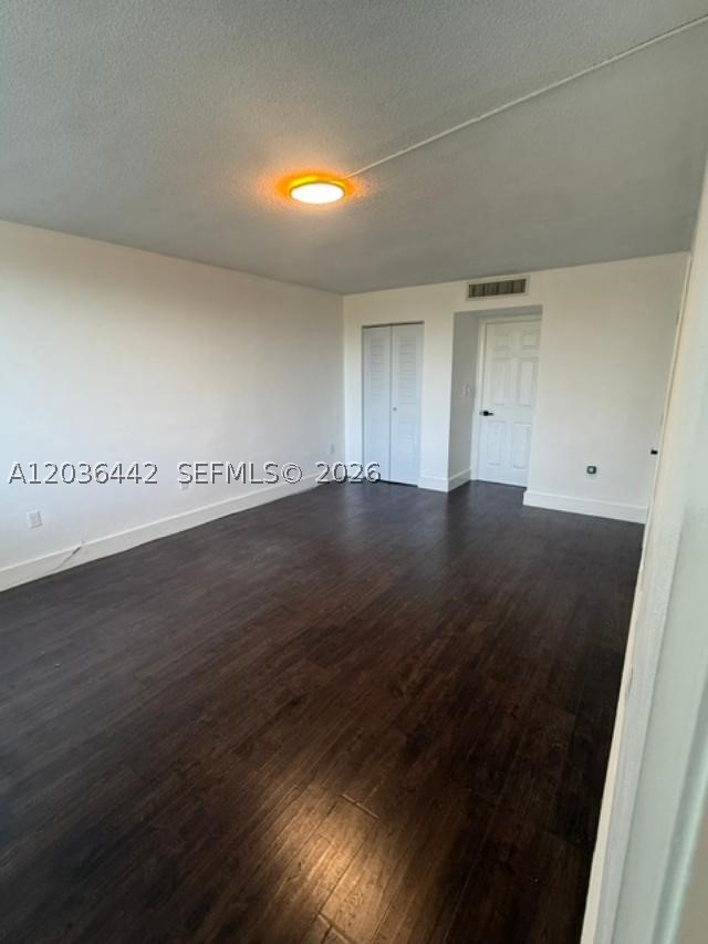 ROLLING GREEN CONDO H - Residential