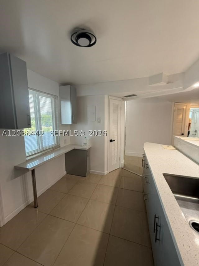 ROLLING GREEN CONDO H - Residential