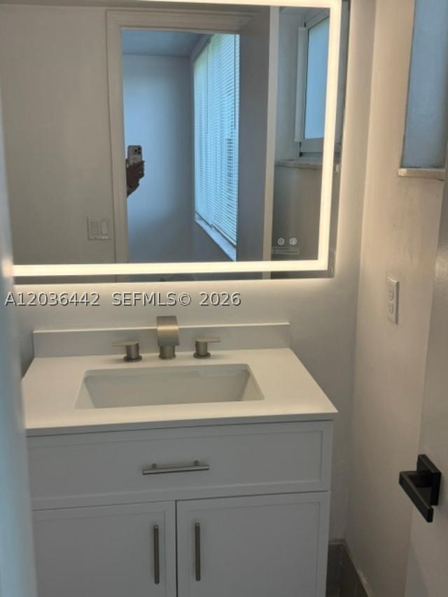 ROLLING GREEN CONDO H - Residential