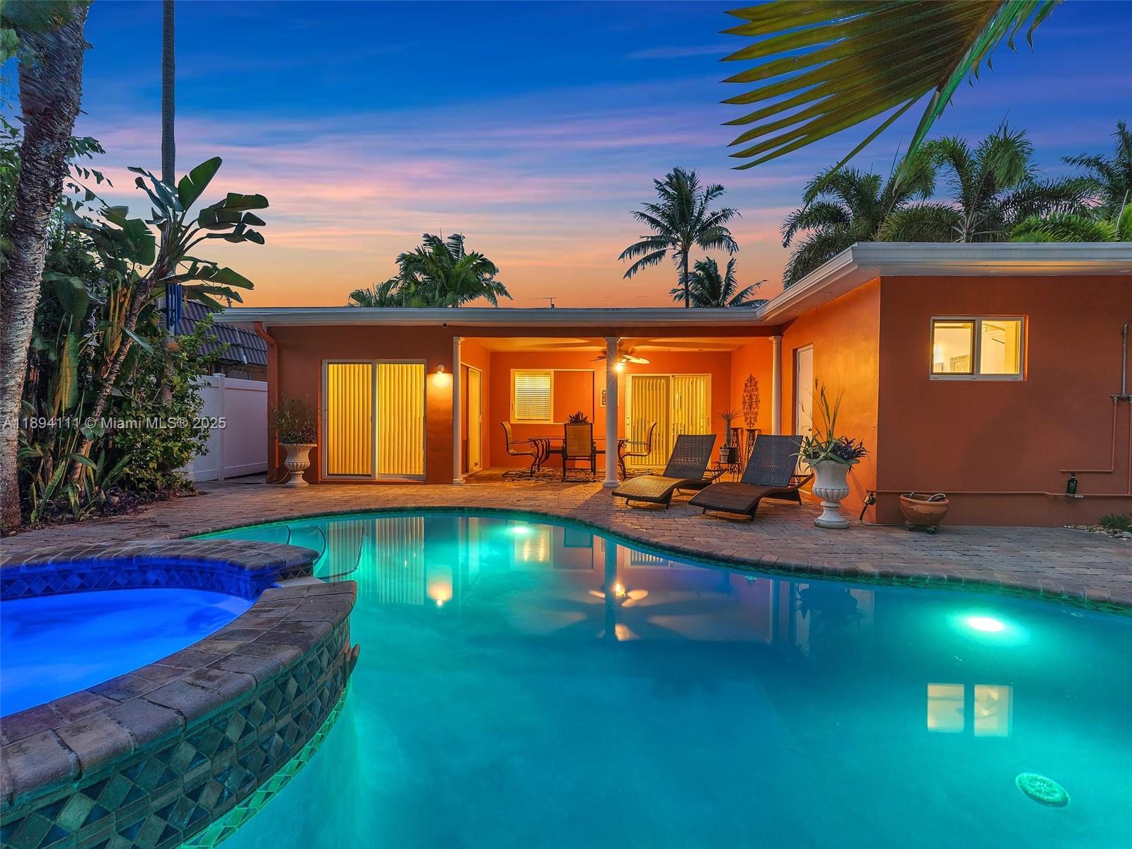 HOLLYWOOD LAKES SECTION - Residential