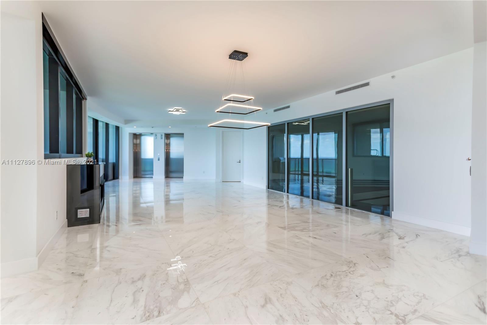 18555 COLLINS AVENUE COND - Residential