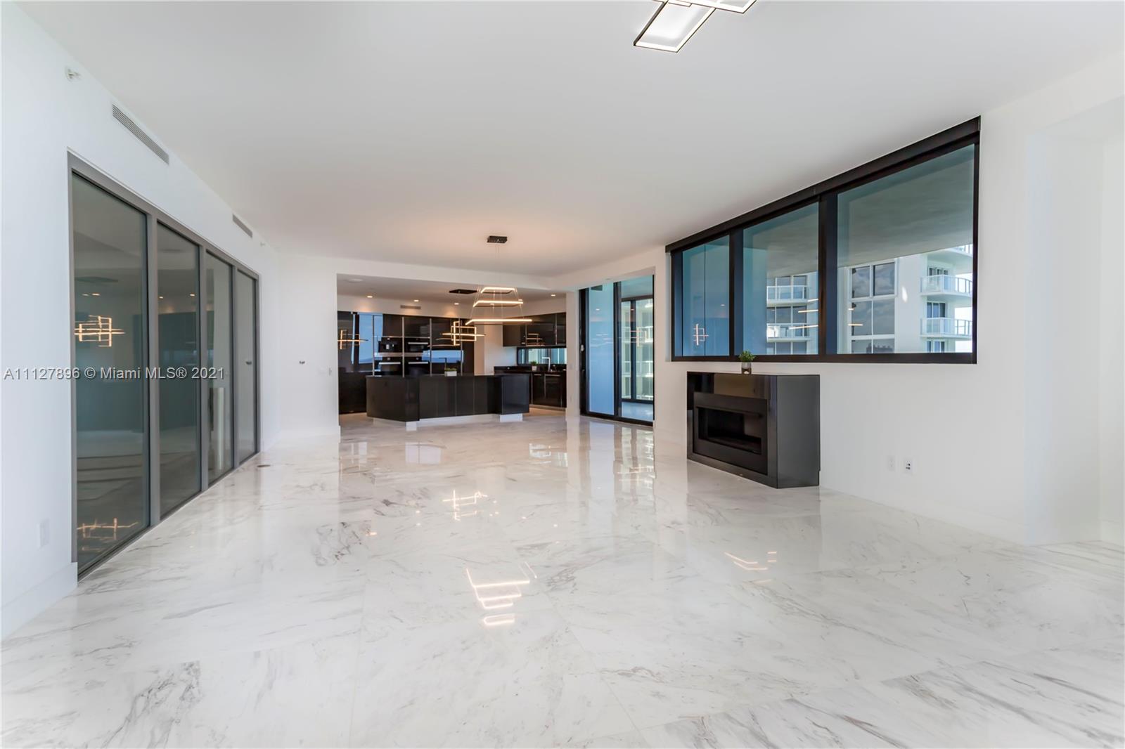 18555 COLLINS AVENUE COND - Residential