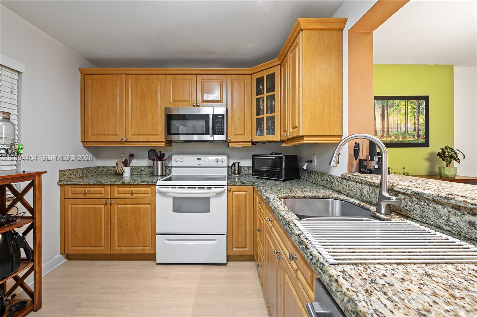 MEADOWBROOK LAKES CONDO - Residential