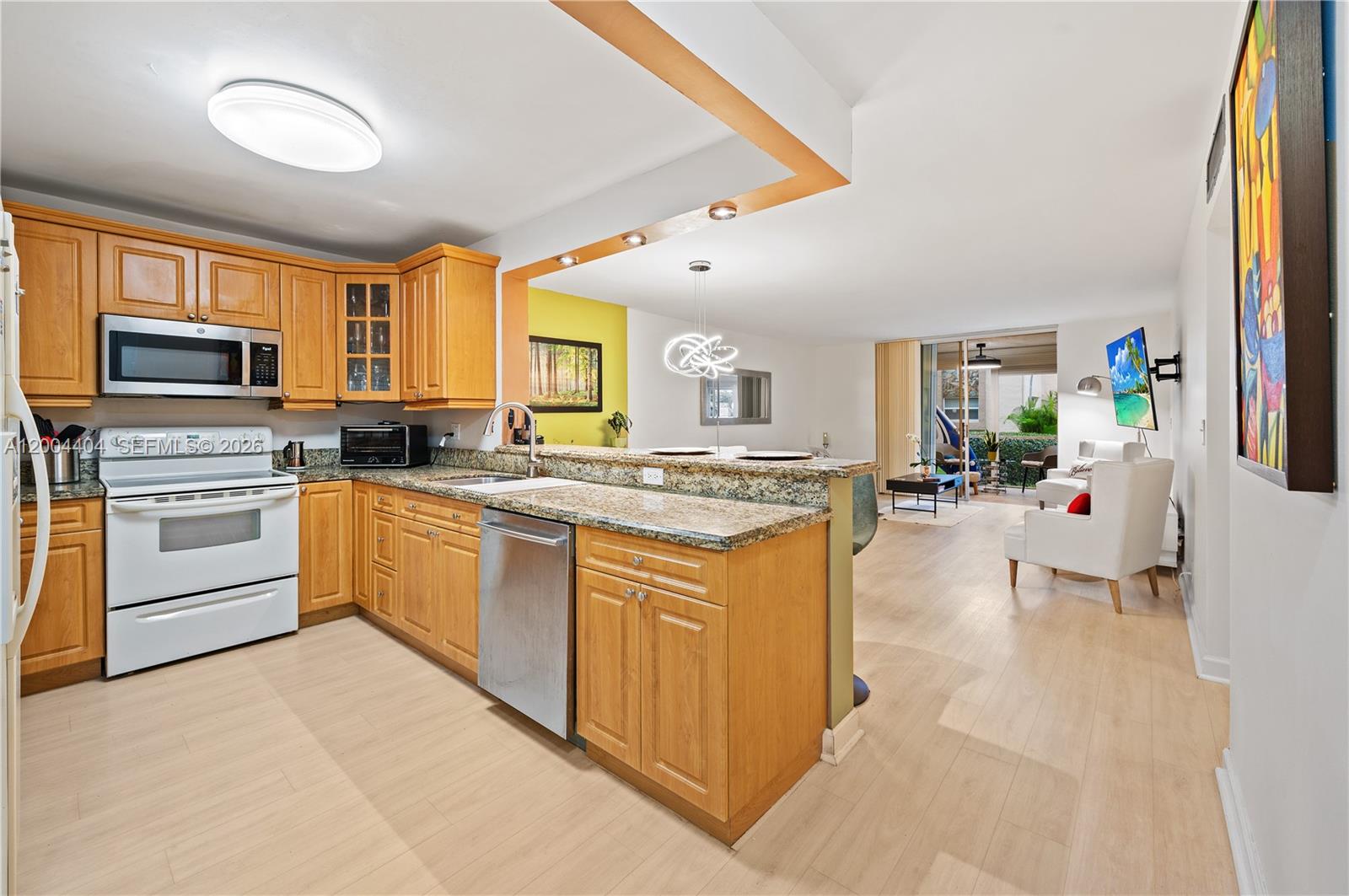 MEADOWBROOK LAKES CONDO - Residential