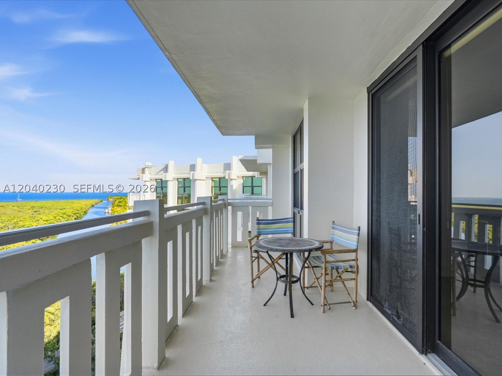 TOWERS OF KEY BISCAYNE CO - Residential