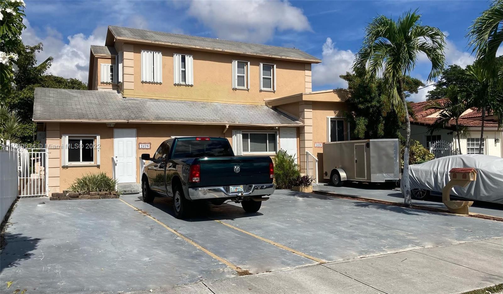 Spacious duplex, with income-producing potential in highly-sought Silver Bluff area. Very close to the future
Underline improvements under the Metrorail line. The primary side has 2 bedrooms and 2 bathrooms downstairs
and one bedroom/bathroom upstairs. The smaller side has 2 bedrooms and one bathroom. Spacious backyard,
separate storage room with washer/dryer, storage shed in the rear, hurricane shutters.