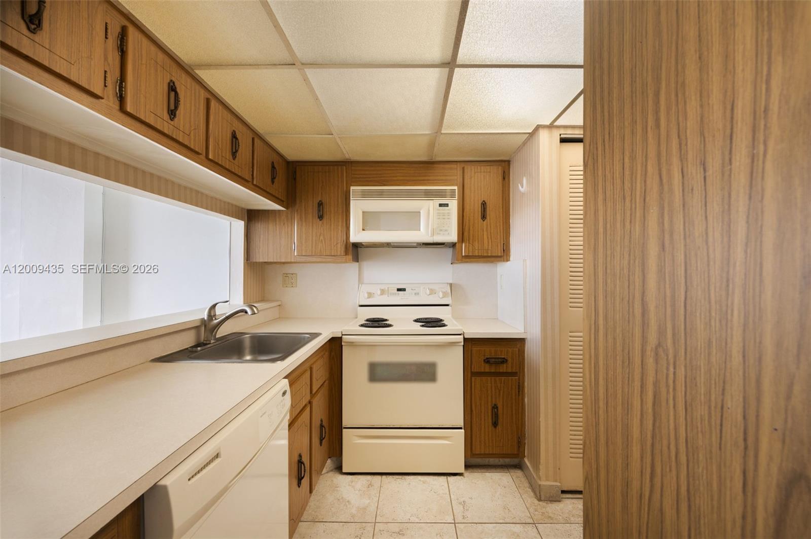 CHARTER CLUB CONDO - Residential