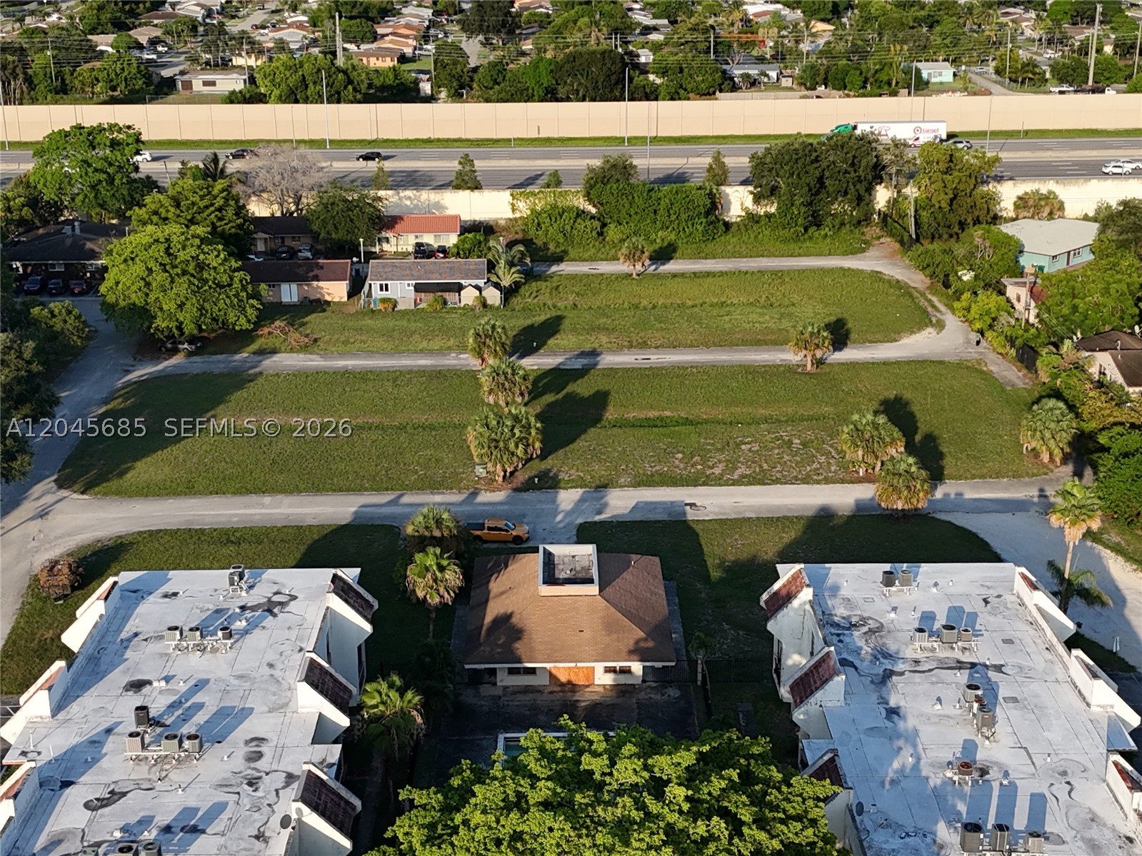 TREE GARDEN CONDO - Residential