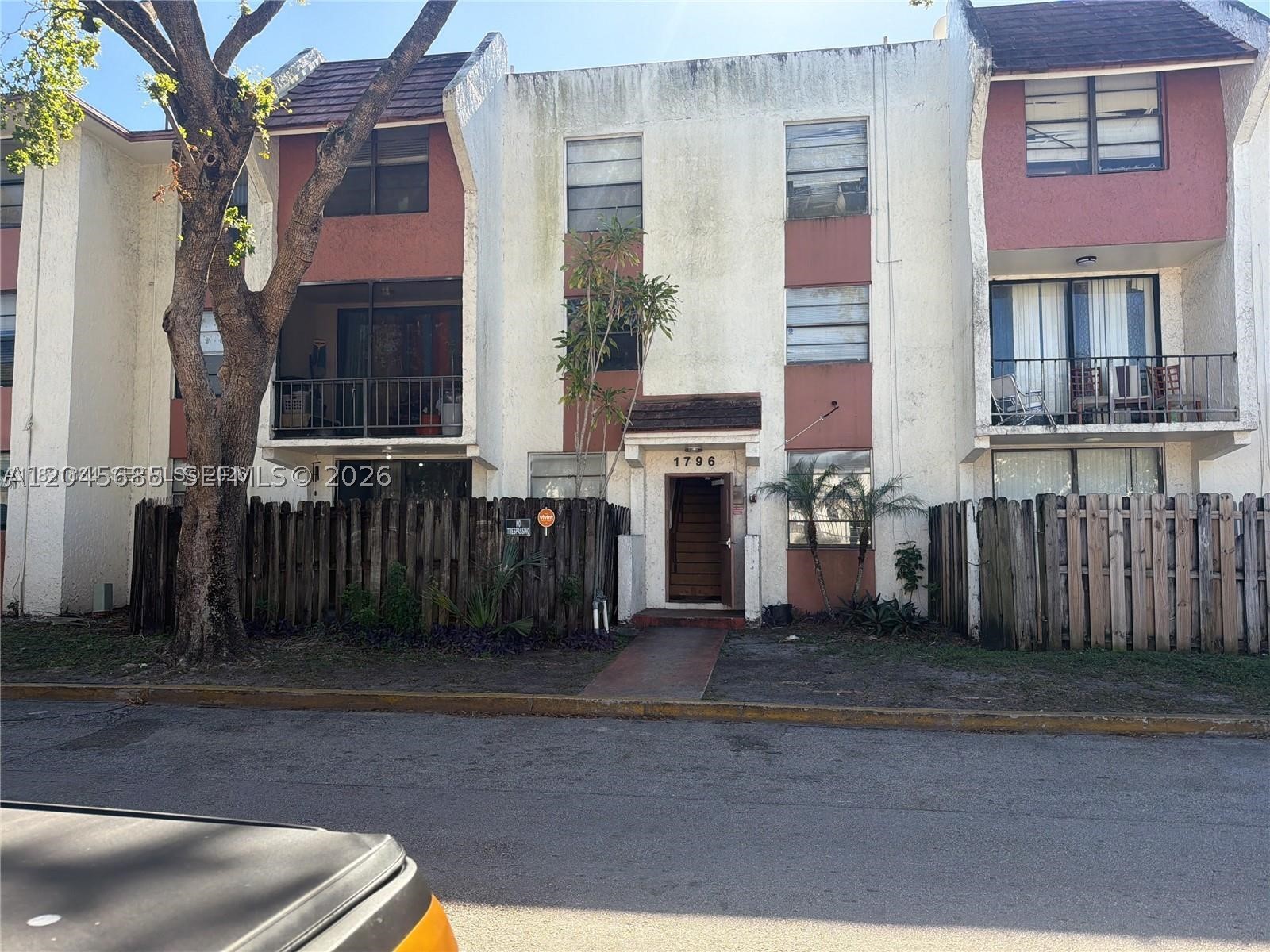 TREE GARDEN CONDO - Residential