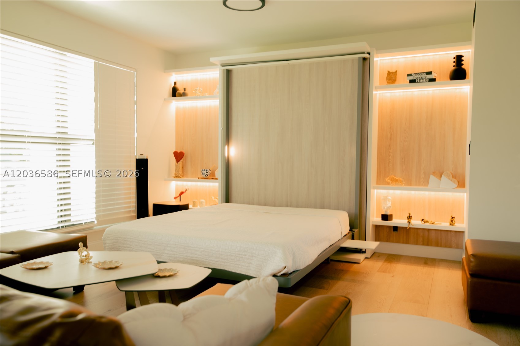 HOLLYWOOD HILLS - Residential Lease