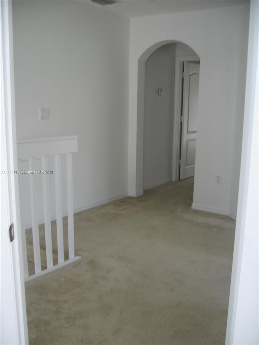 MELROSE POINT CONDO - Residential Lease