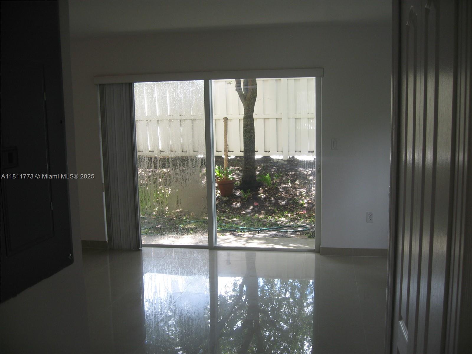 MELROSE POINT CONDO - Residential Lease