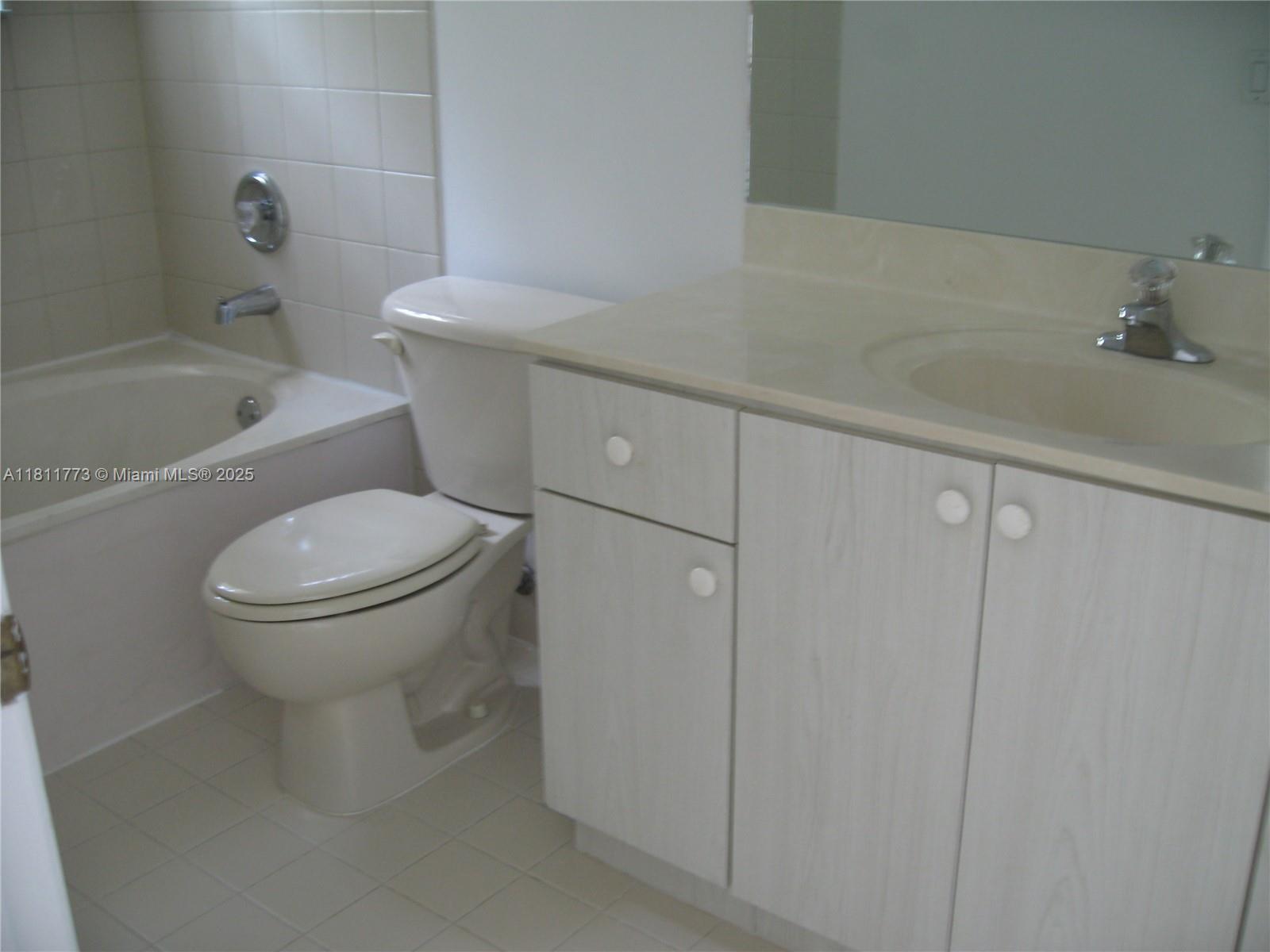 MELROSE POINT CONDO - Residential Lease