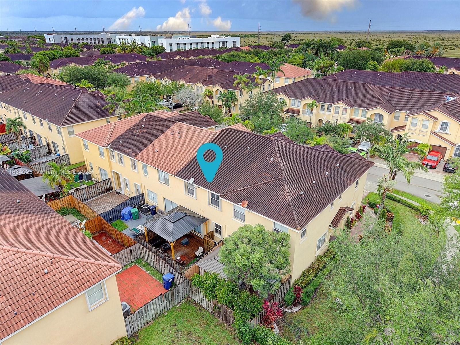 GRAND LAKES PHASE I - Residential Lease