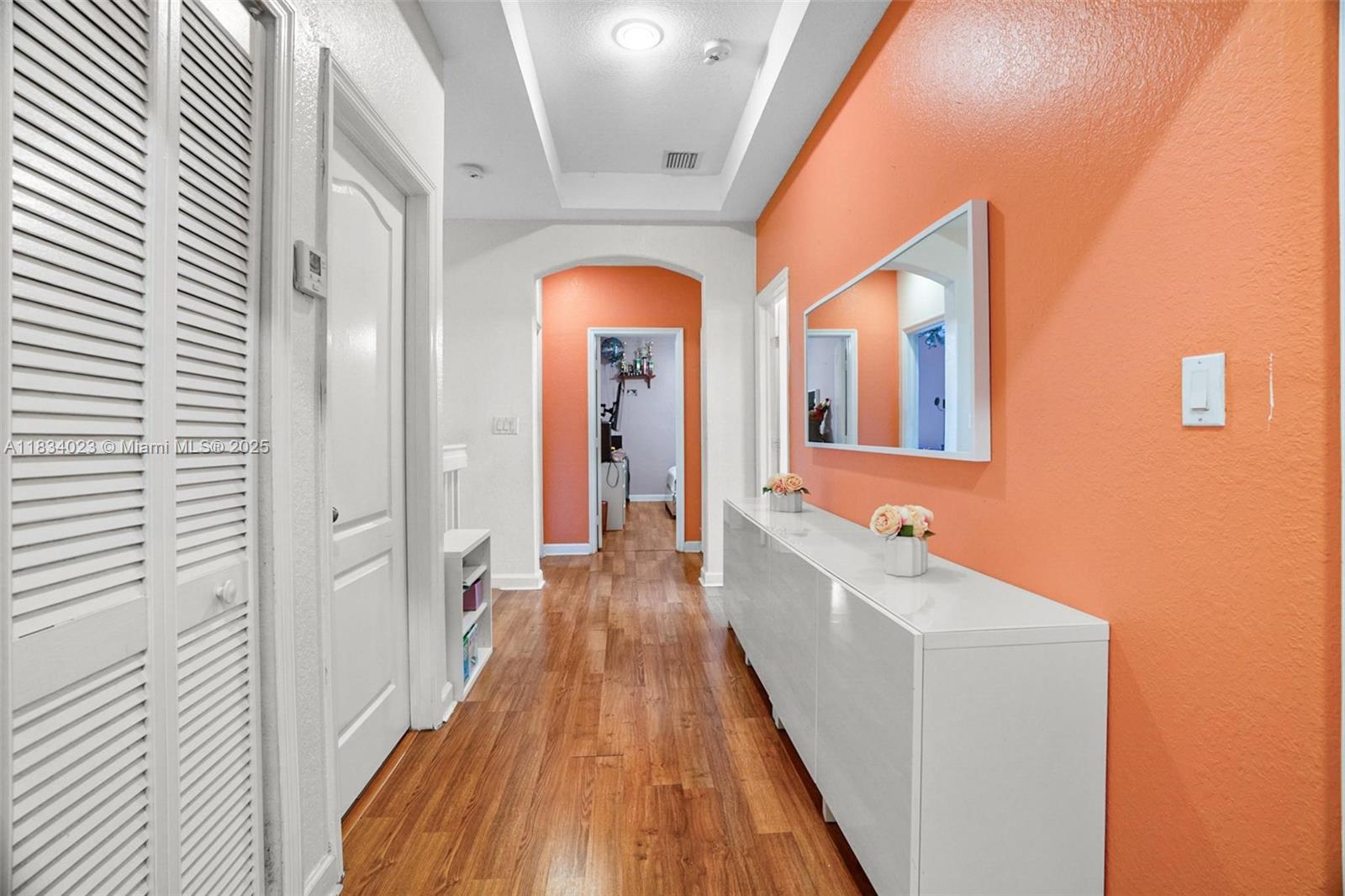 GRAND LAKES PHASE I - Residential Lease