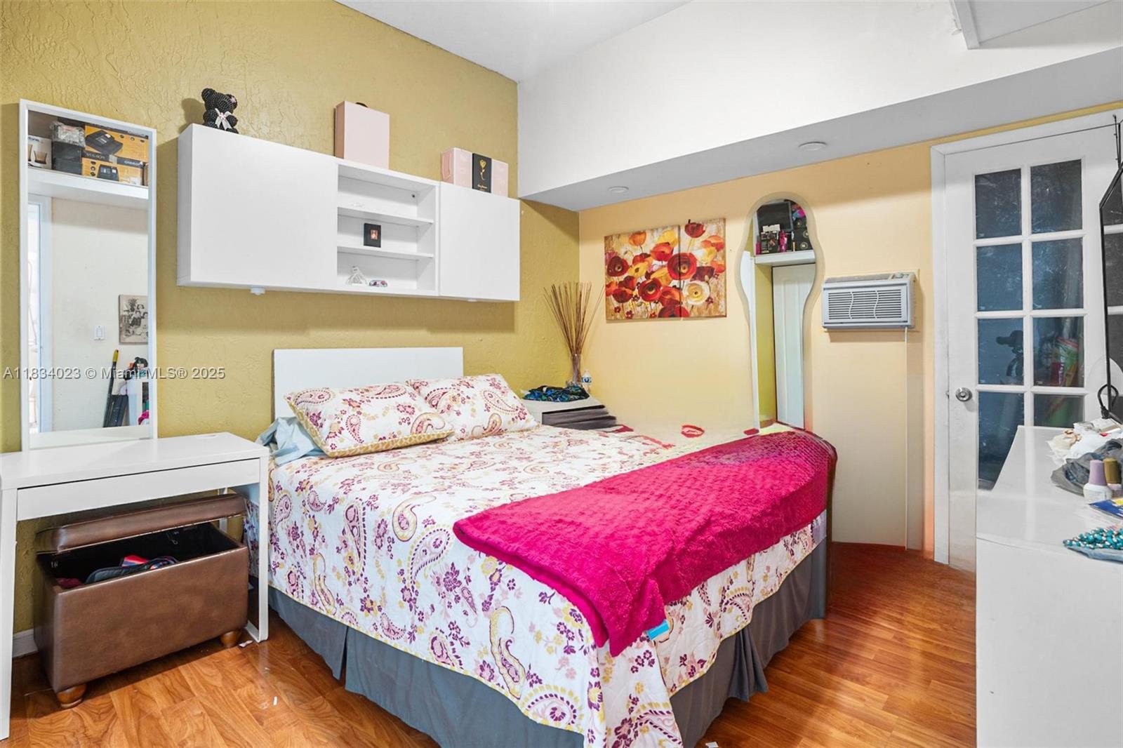 GRAND LAKES PHASE I - Residential Lease