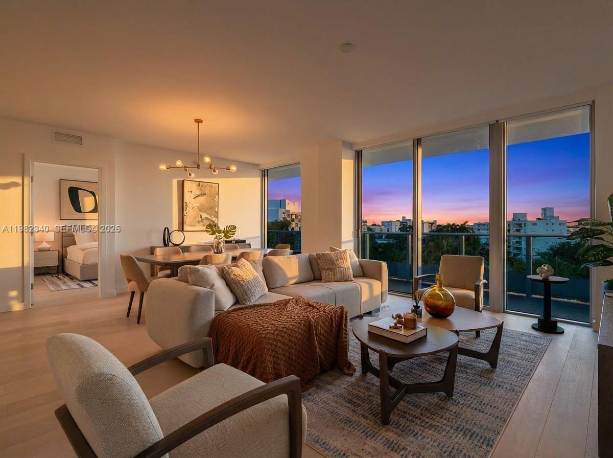 BAY HARBOR ISLAND - Residential