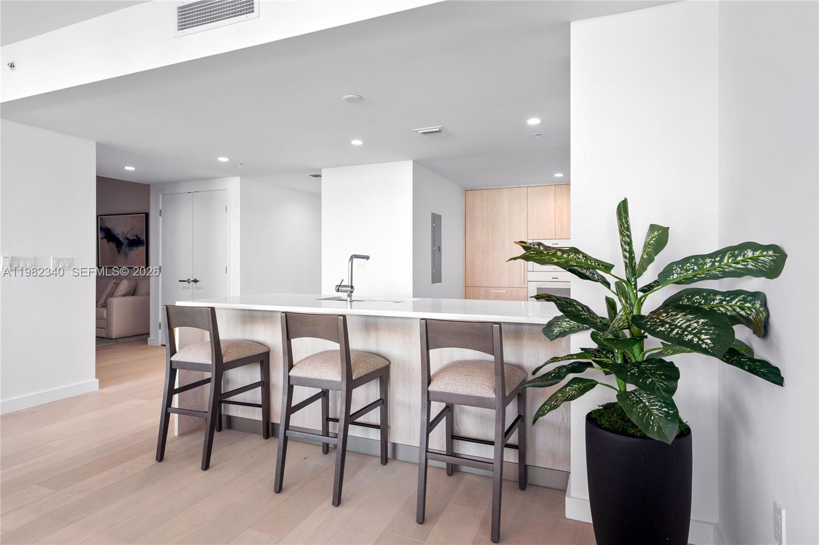 BAY HARBOR ISLAND - Residential