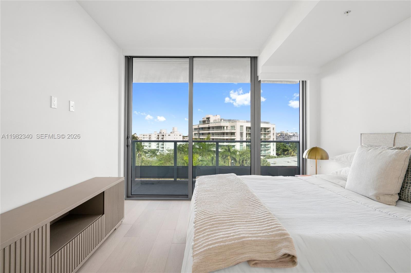 BAY HARBOR ISLAND - Residential