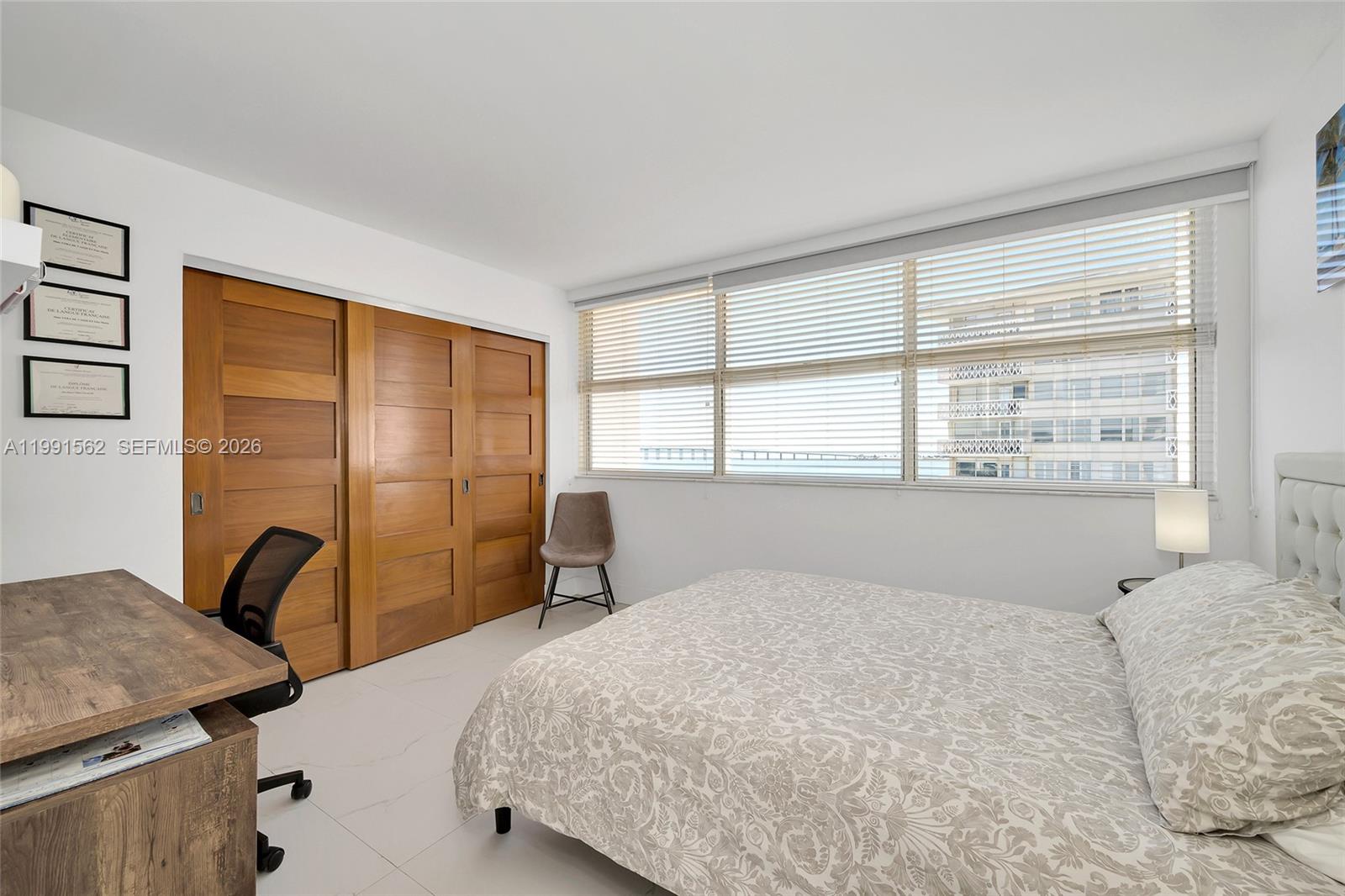 BAYSHORE PLACE CONDO - Residential