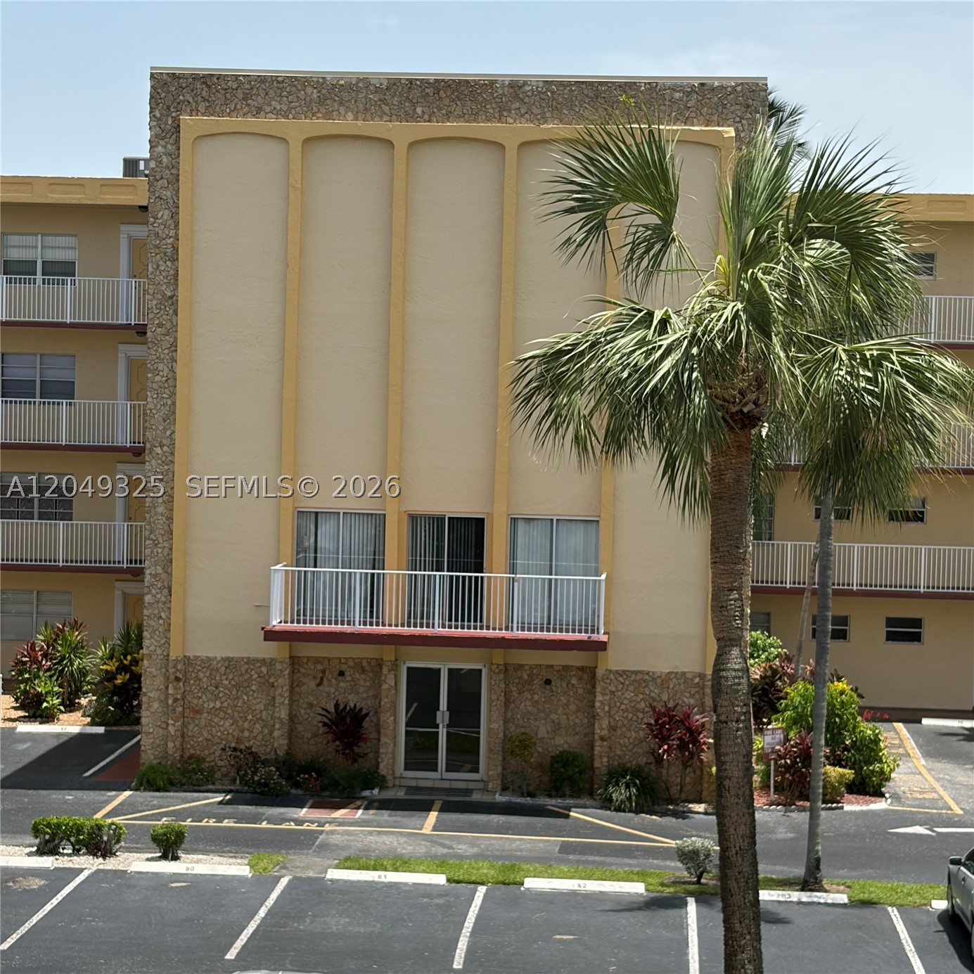 TOPAZ SOUTH CONDO - Residential