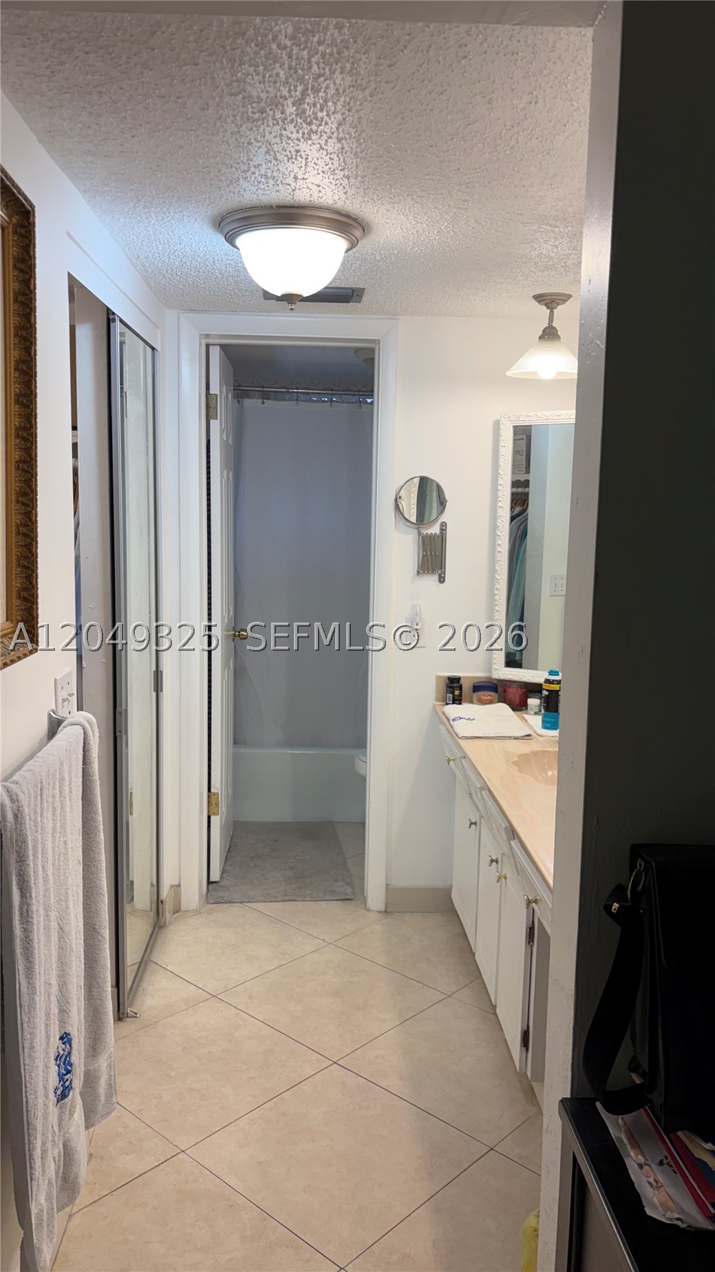 TOPAZ SOUTH CONDO - Residential