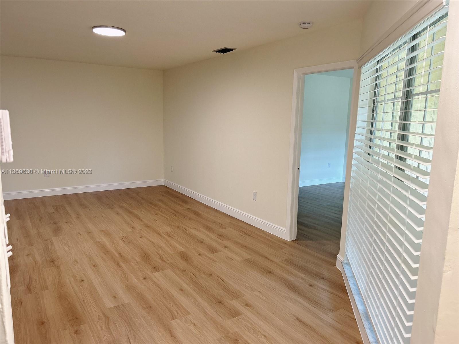THE FOUNTAINS II CONDO - Residential Lease