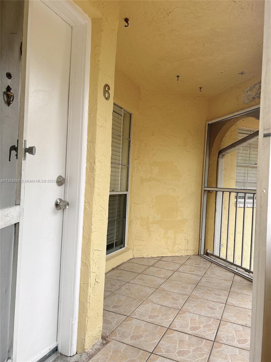 THE FOUNTAINS II CONDO - Residential Lease