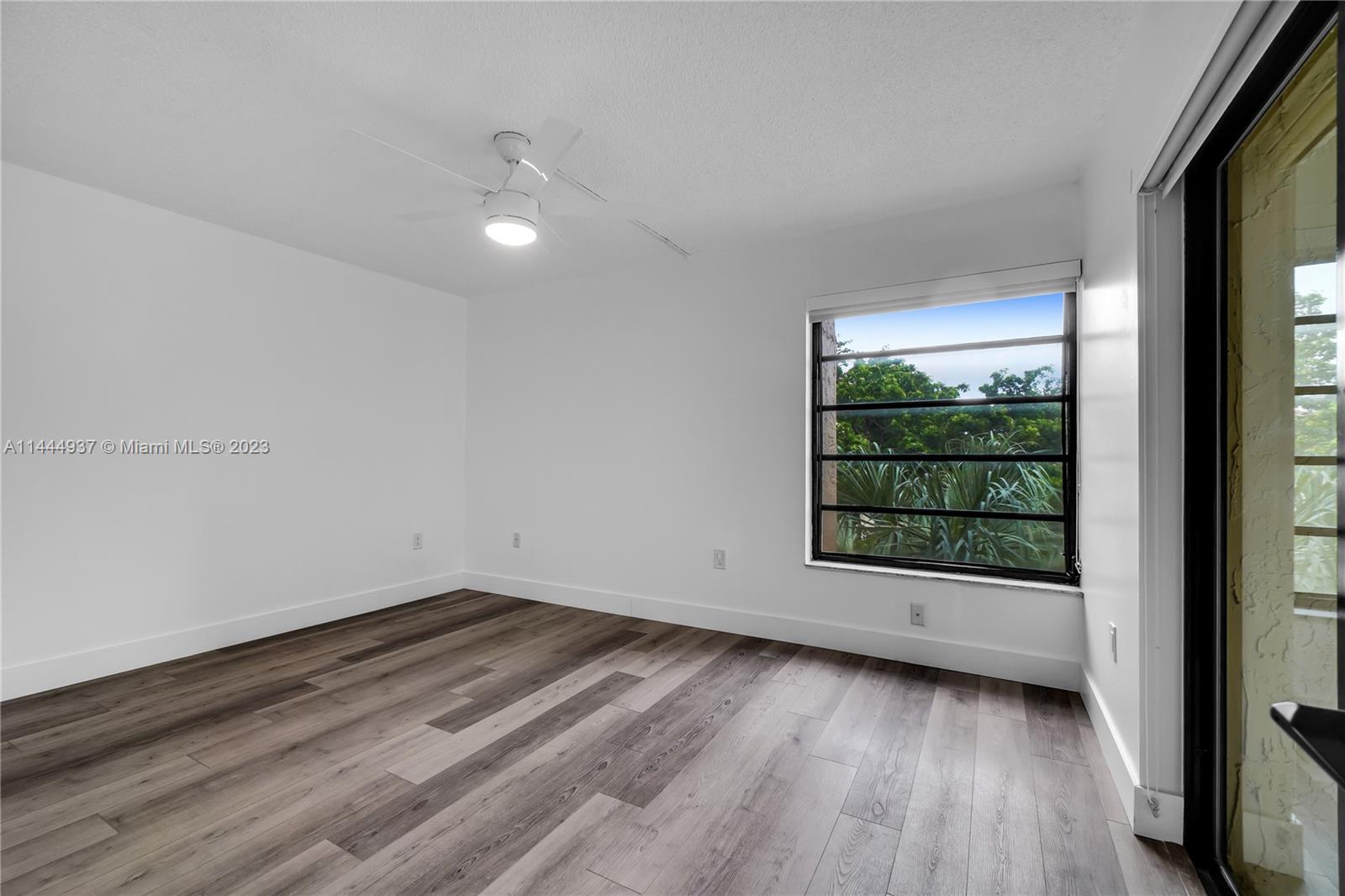 KENLAND POINTE CONDO #1 - Residential