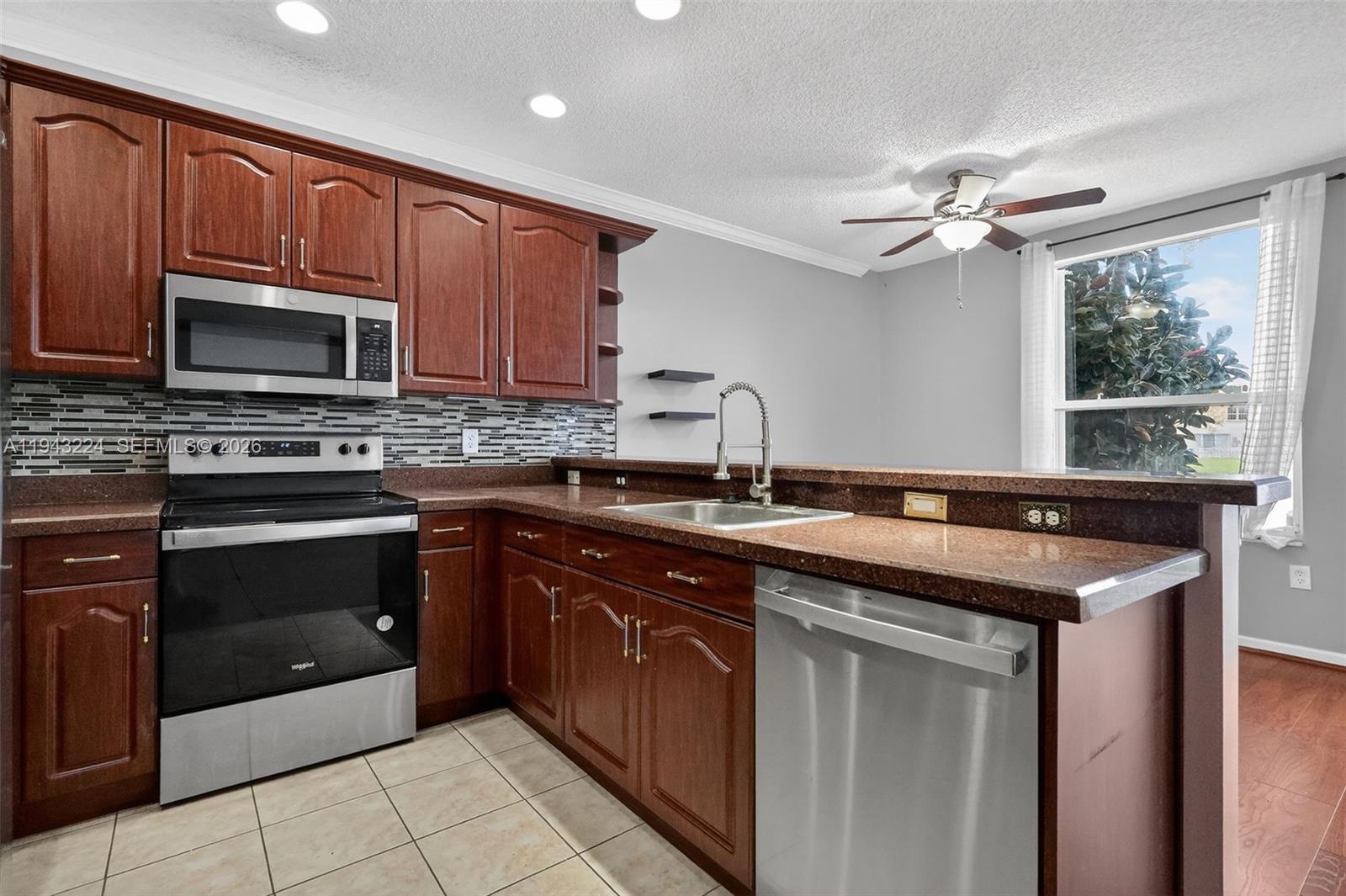 RIVIERA ISLES IV - Residential