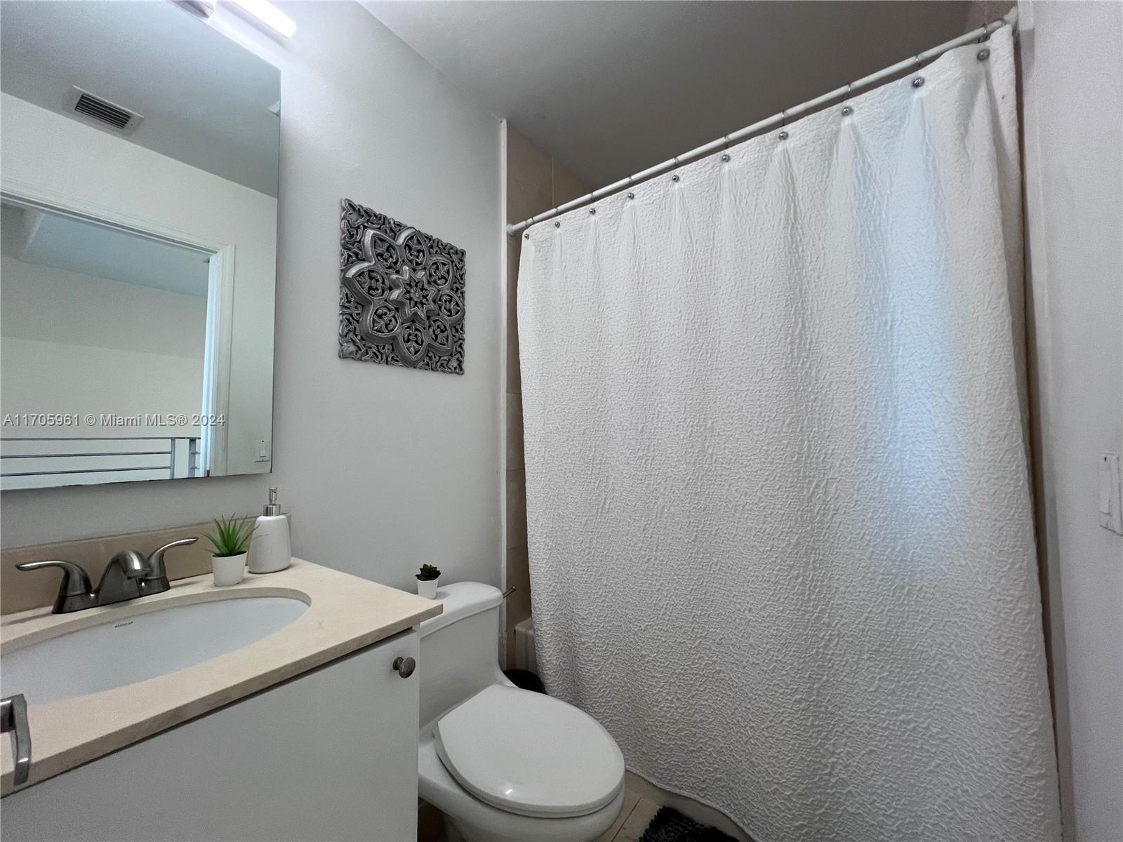 INFINITY AT BRICKELL COND - Residential Lease