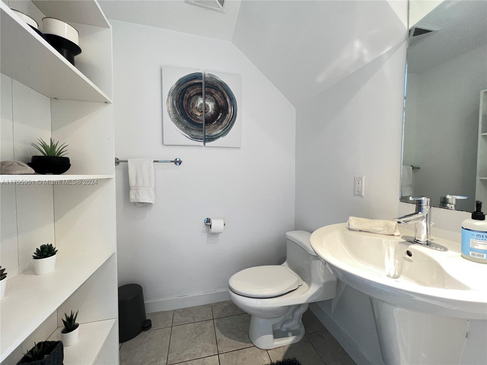 INFINITY AT BRICKELL COND - Residential Lease
