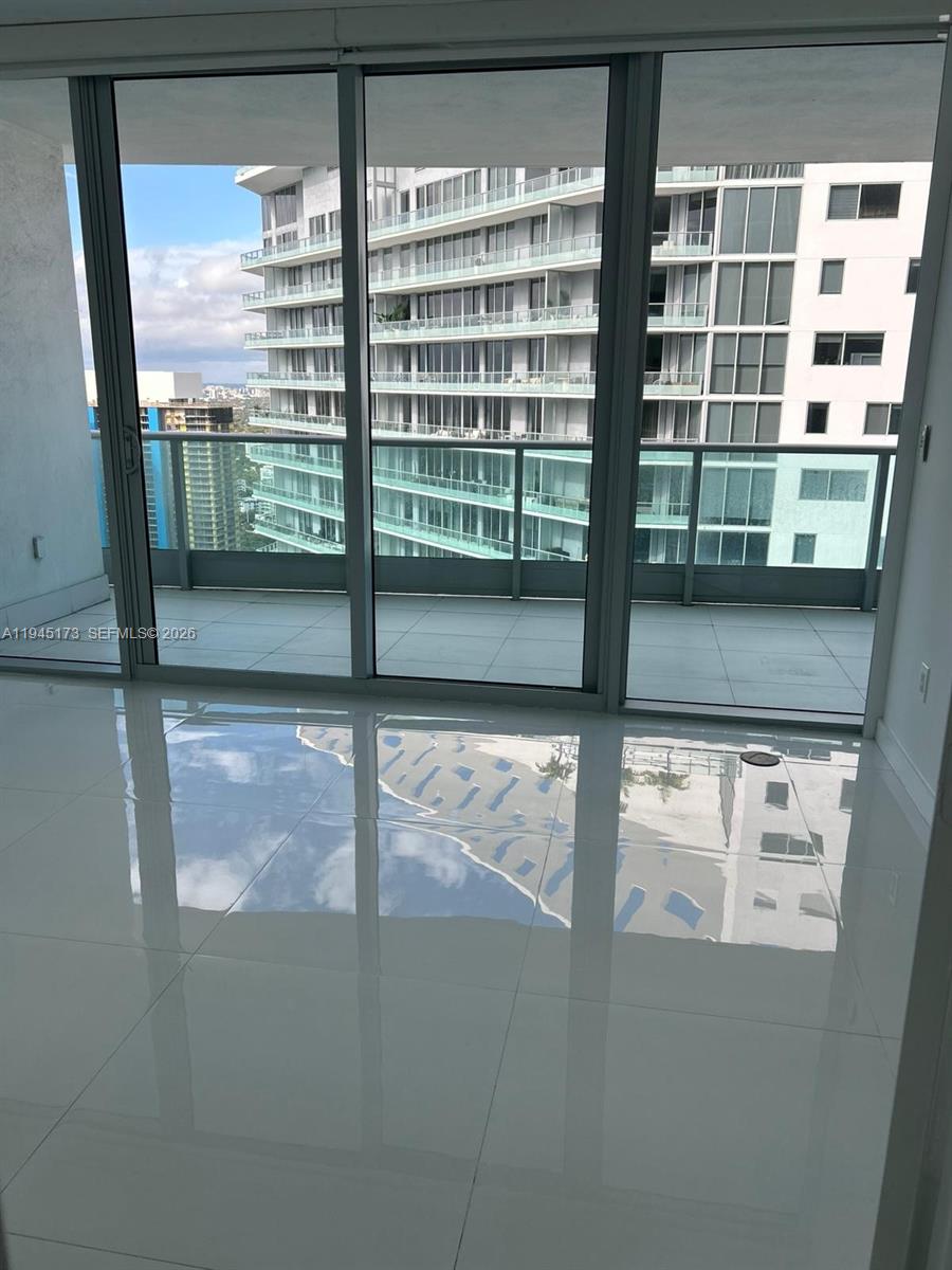 JADE RESIDENCES AT BRICKE - Residential