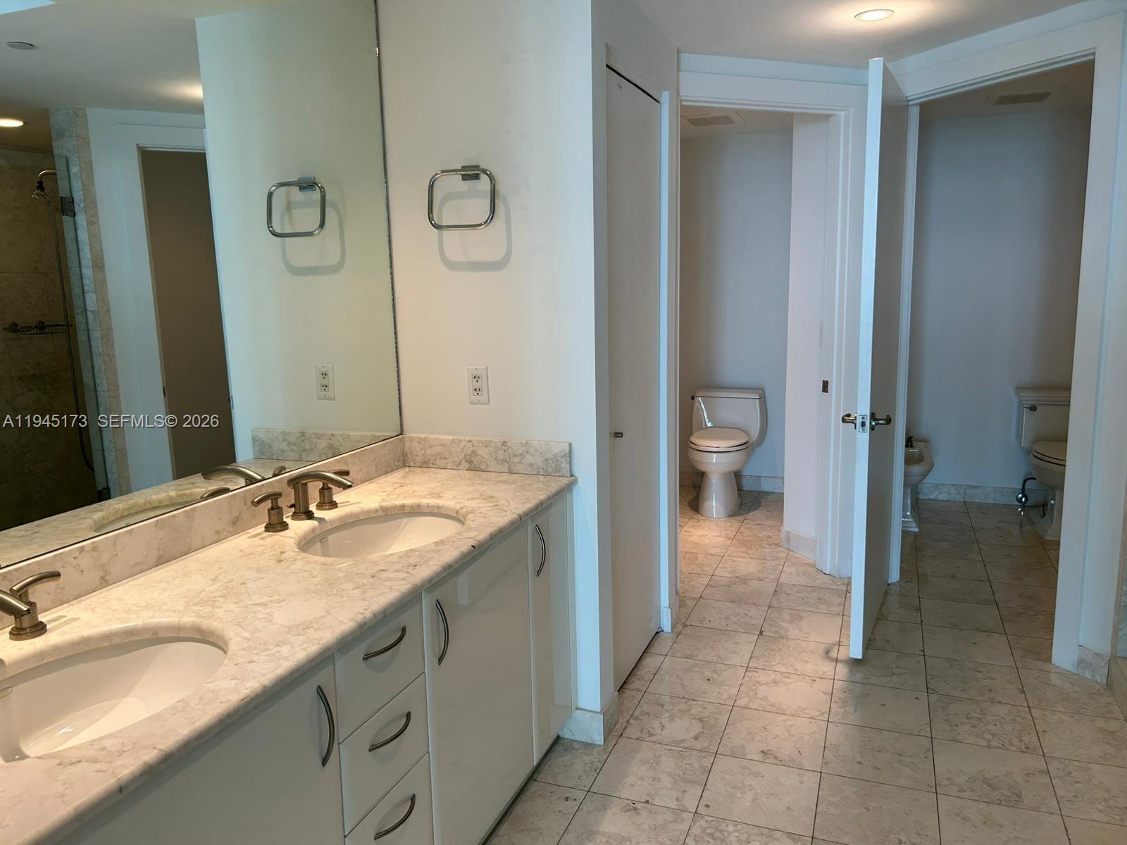 JADE RESIDENCES AT BRICKE - Residential