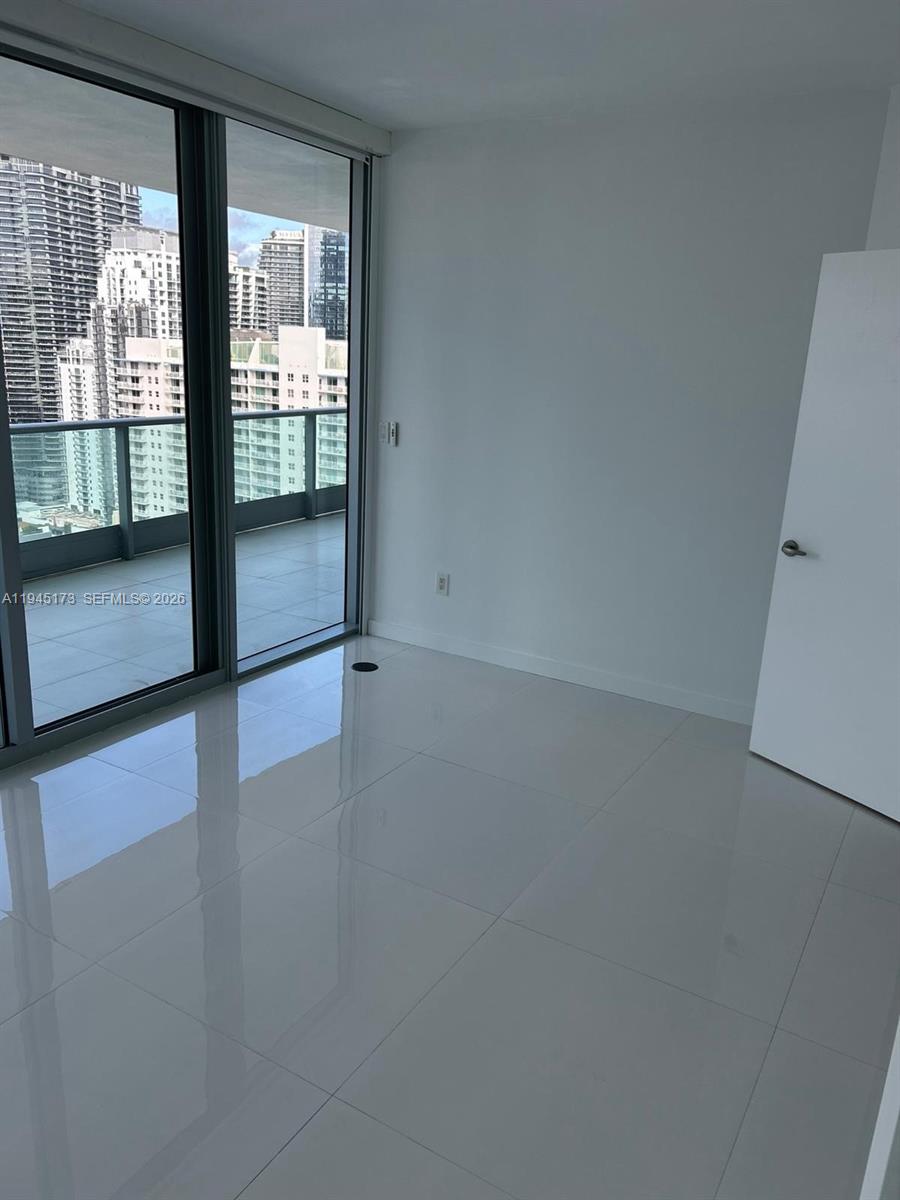 JADE RESIDENCES AT BRICKE - Residential