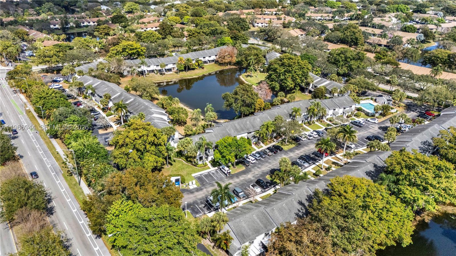 GOLDEN RAINTREE IV-B COND - Residential