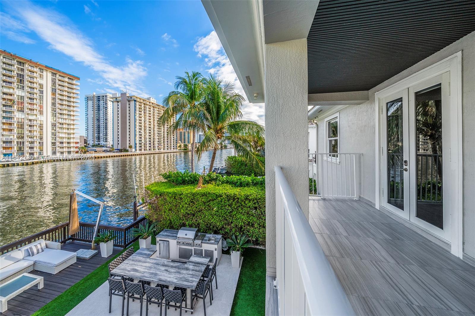 HARBOR ISLANDS - Residential