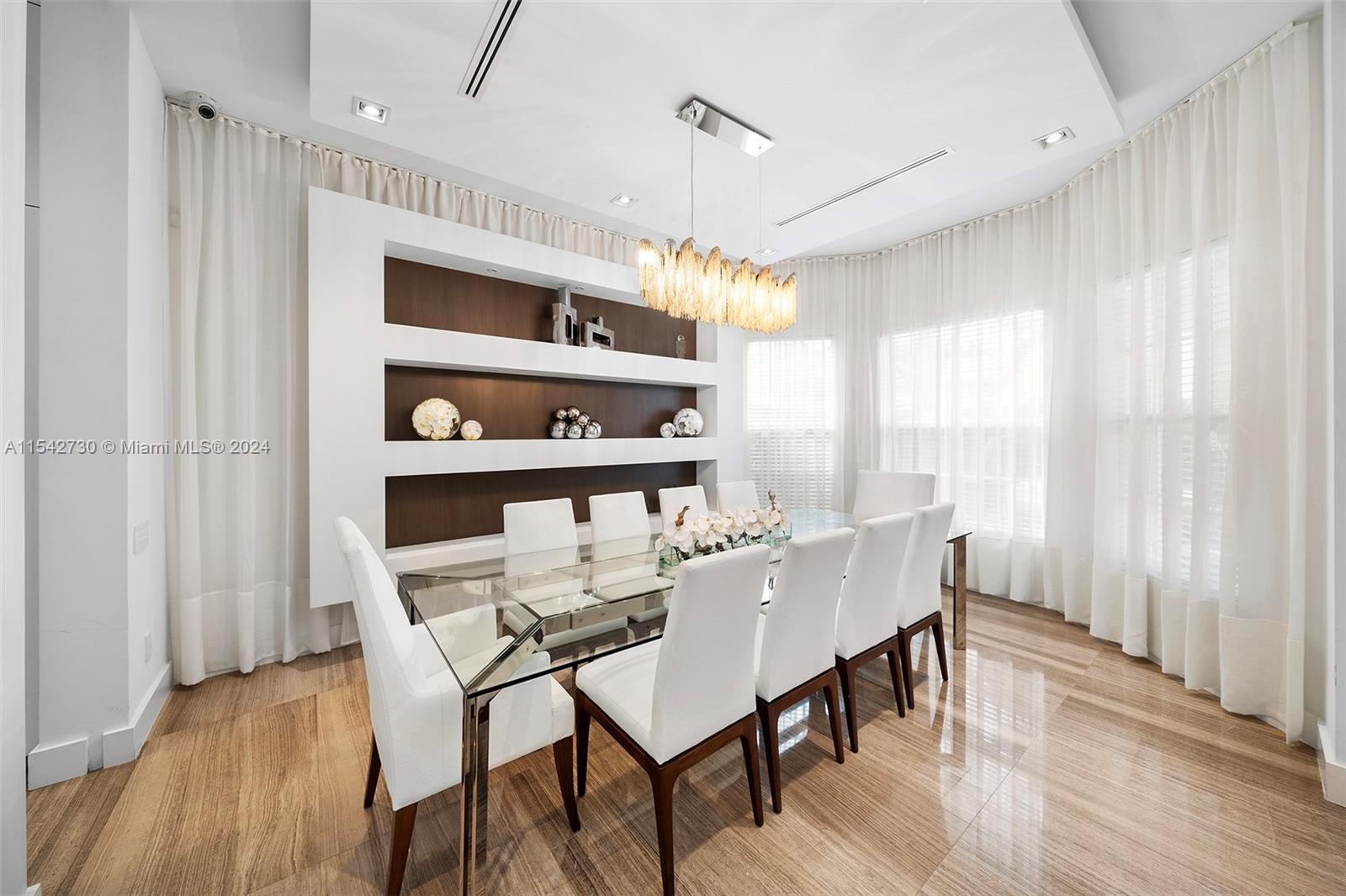 HARBOR ISLANDS - Residential