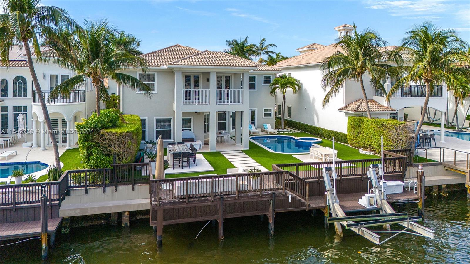 HARBOR ISLANDS - Residential