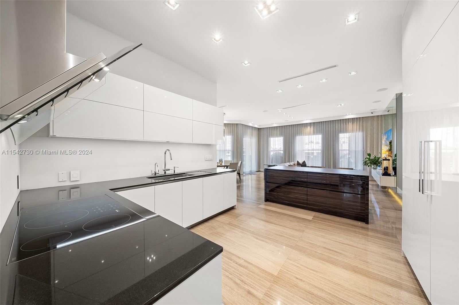 HARBOR ISLANDS - Residential