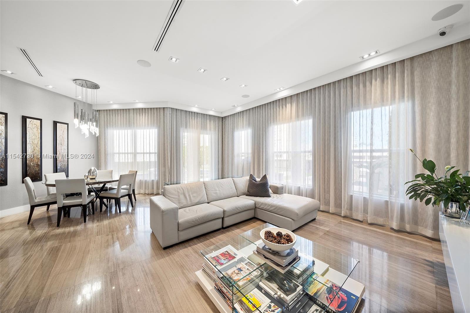 HARBOR ISLANDS - Residential
