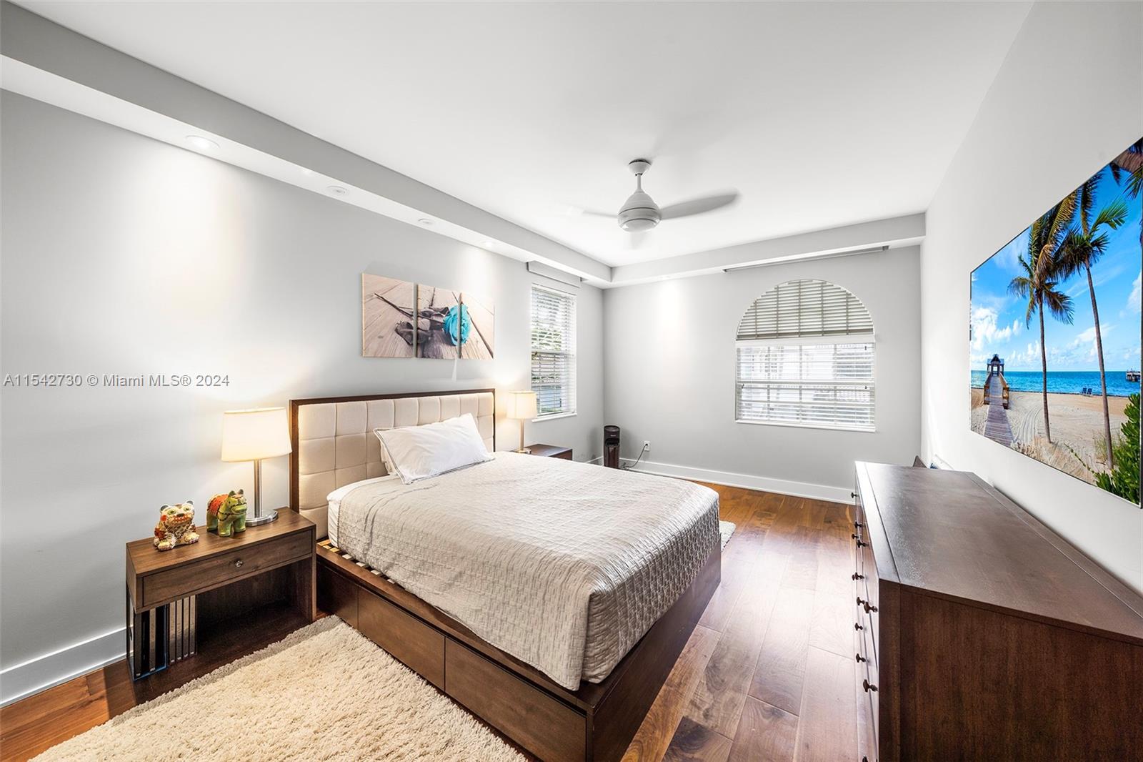 HARBOR ISLANDS - Residential