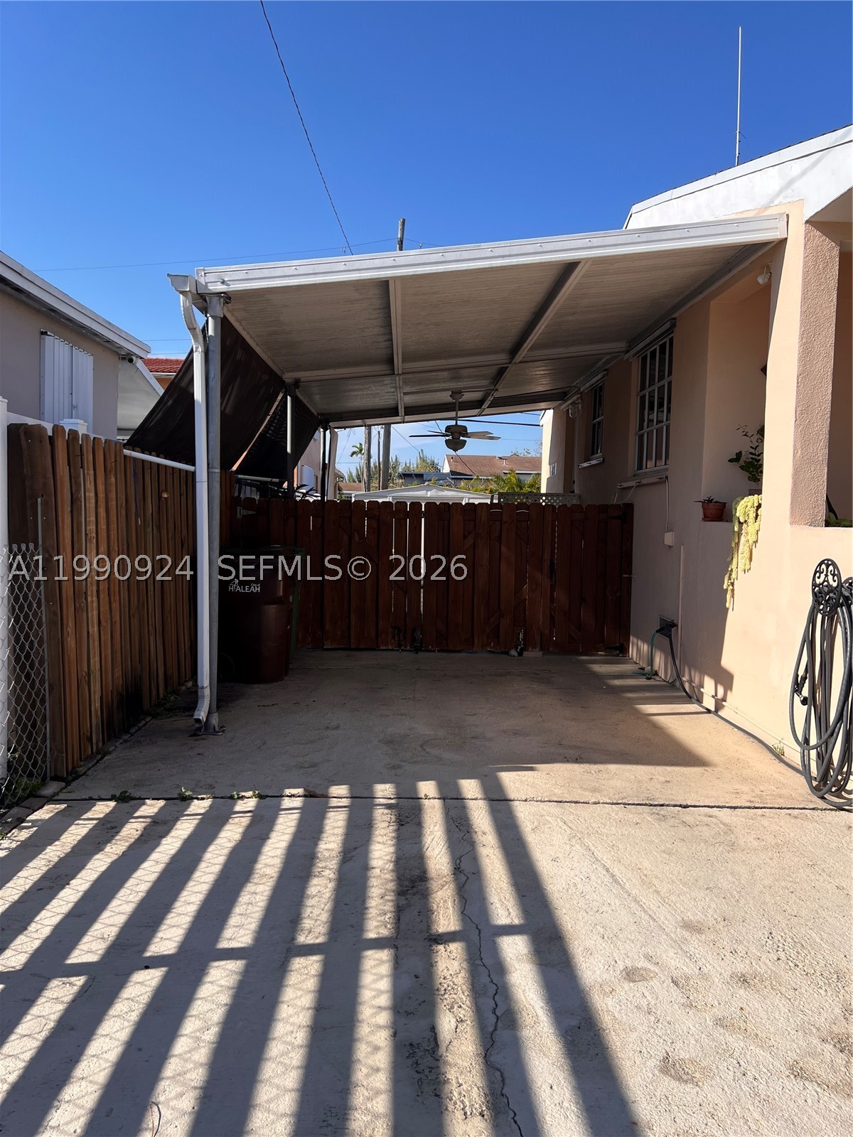 PALM ESTATES - Residential