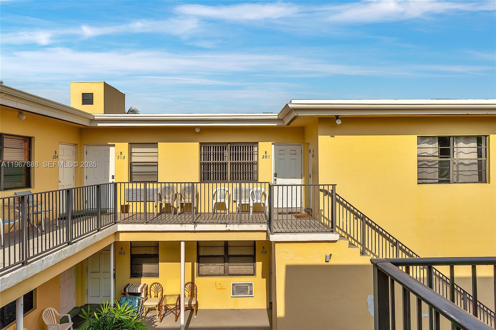 BEACH TERRACE RESORT COND - Residential