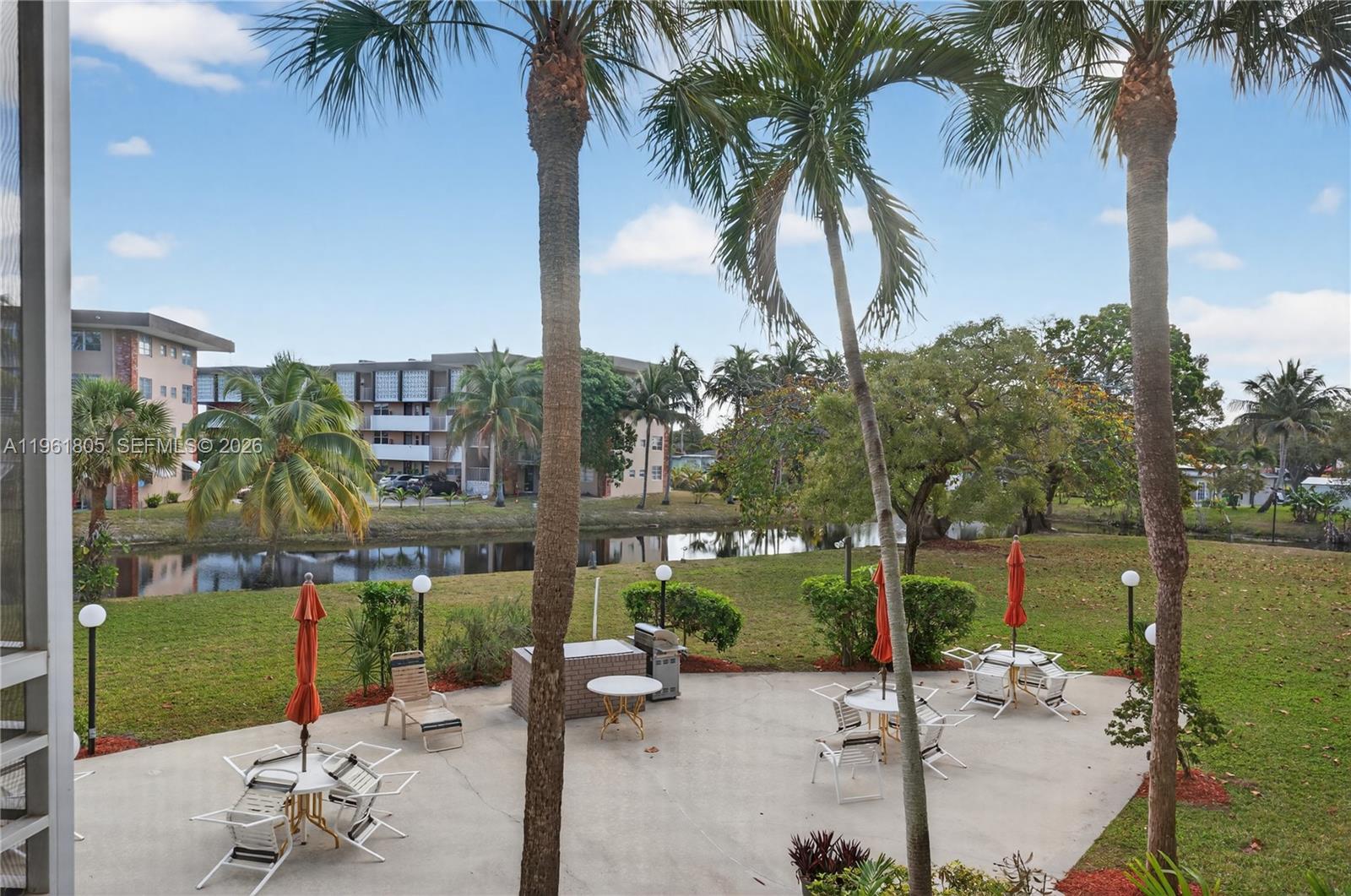 LAUDERDALE OAKS CONDO 4 - Residential